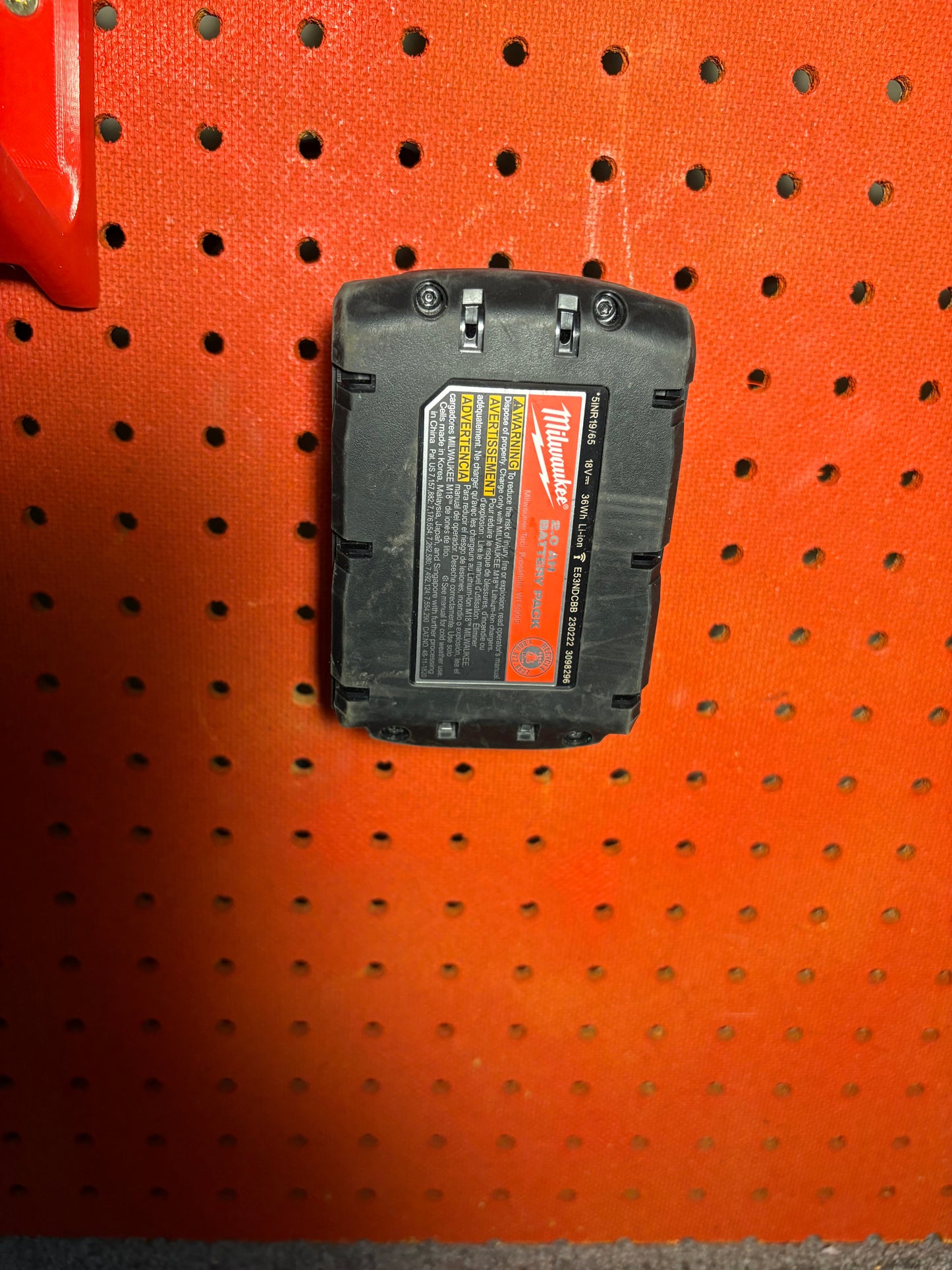 Pegboard Mount for MILWAUKEE M18 Battery