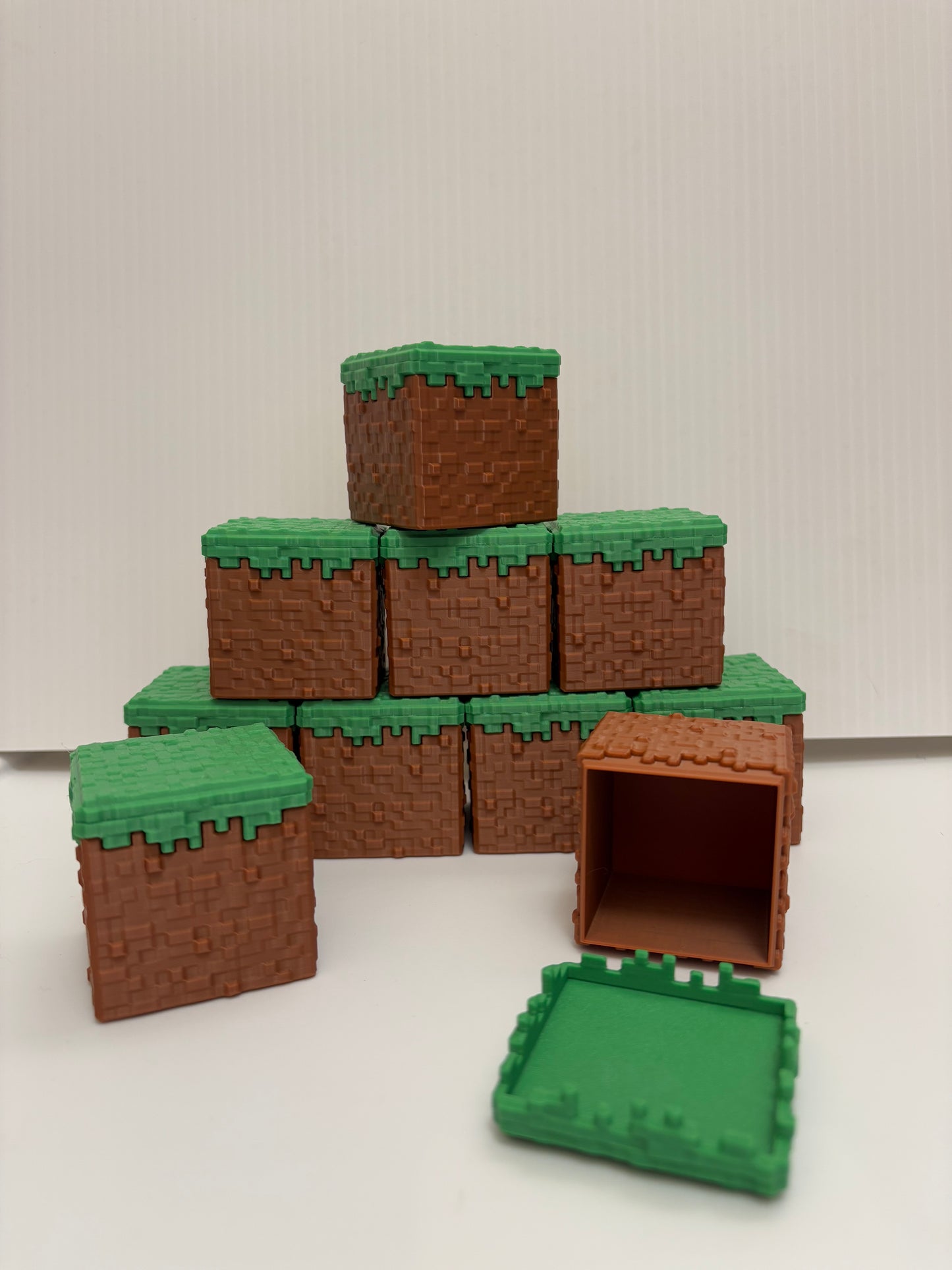 Grass Block Container