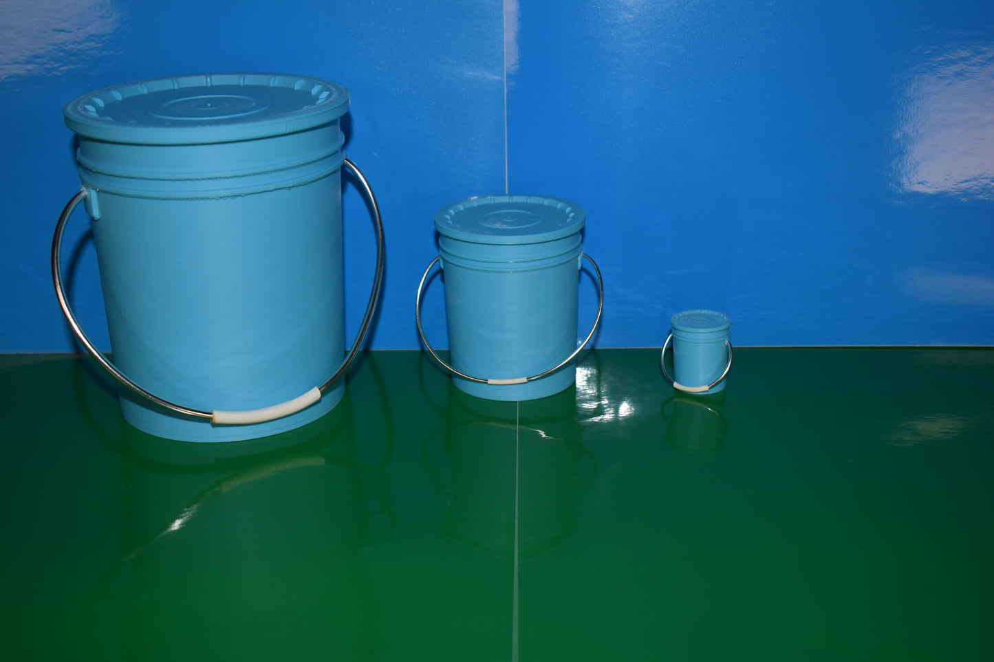 Mini Bucket with Lid – Multiple Colors & Sizes