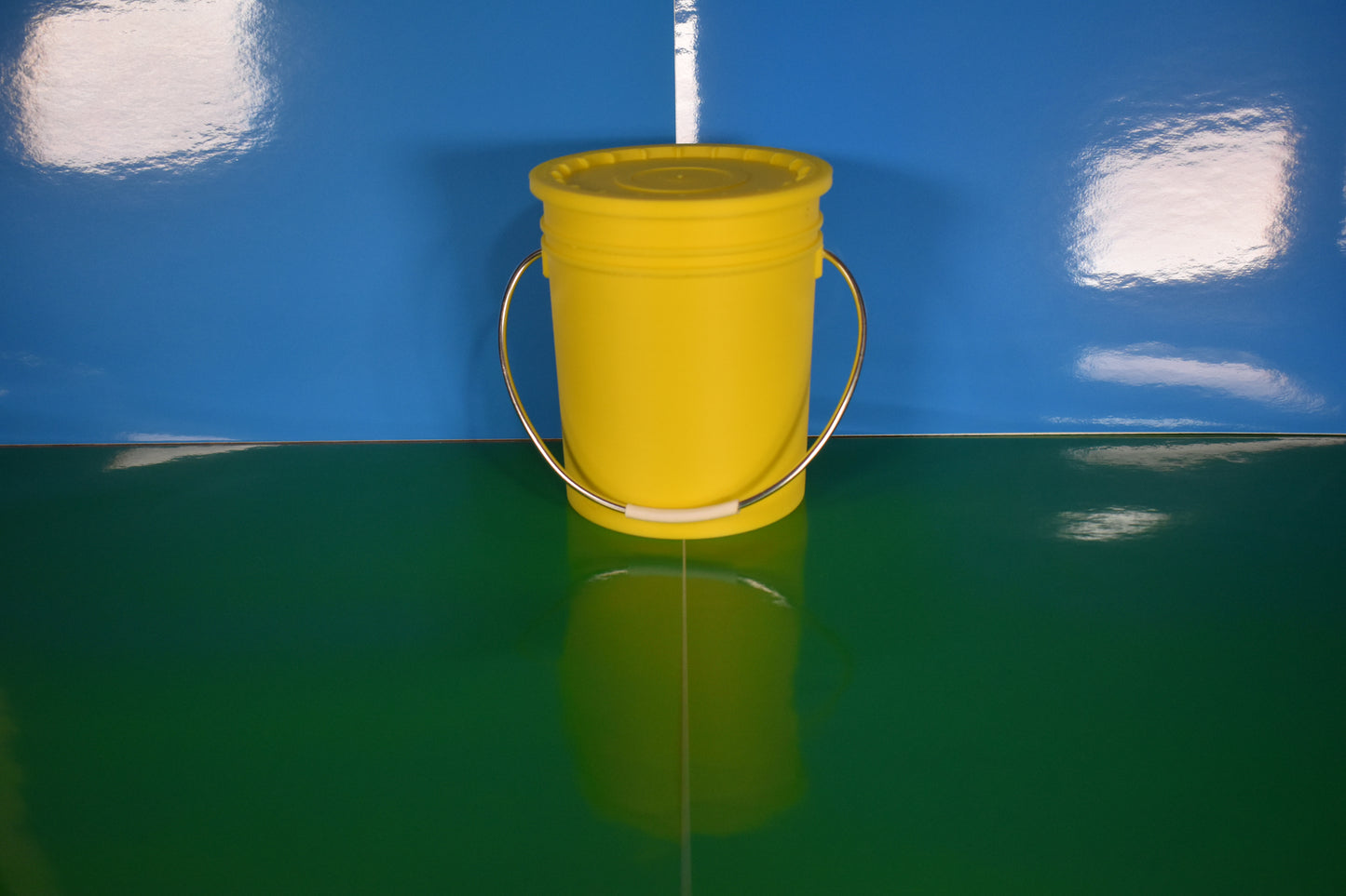 Mini Bucket with Lid – Multiple Colors & Sizes
