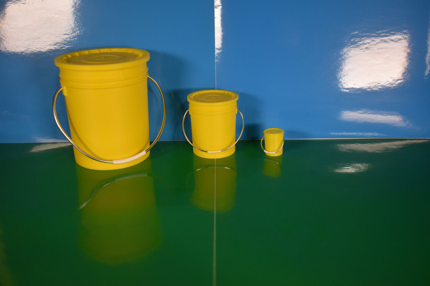 Mini Bucket with Lid – Multiple Colors & Sizes