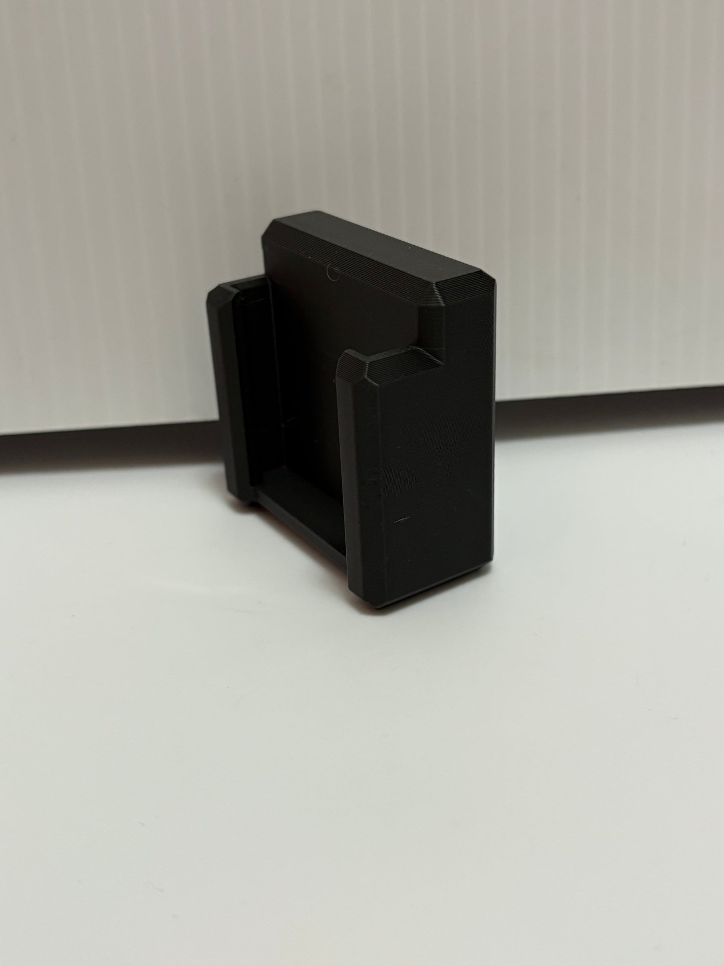 Pegboard Mount for MILWAUKEE M18 Battery