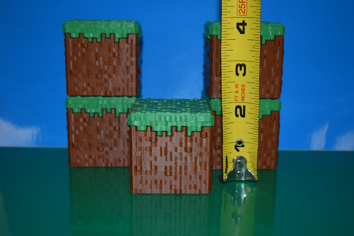 Mini Grass Block Container – 2″ Voxel-Style Desk Storage Cube